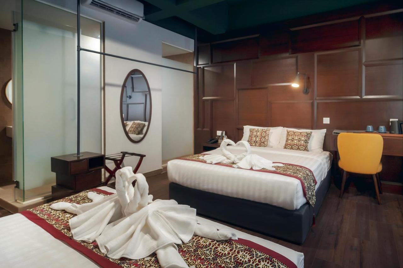 Premium Family Room with Entertainment Channels,1297742362:JPEG